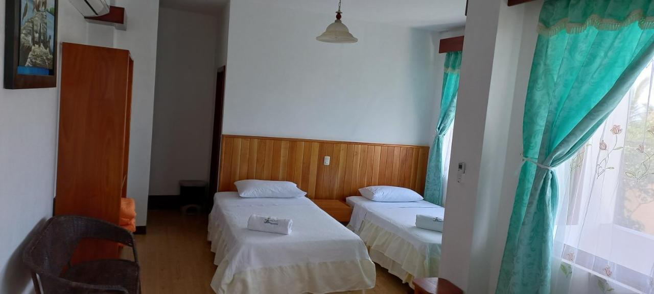 Hotel Sula Sula Puerto Villamil Kültér fotó