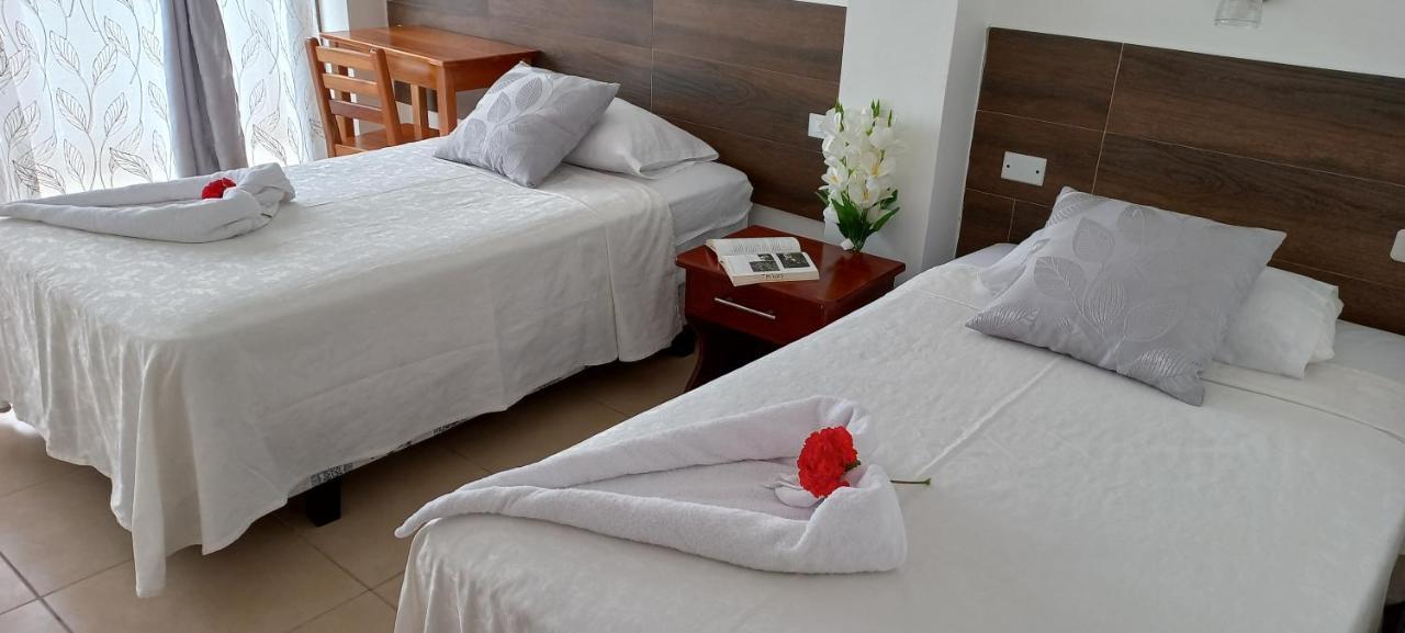 Hotel Sula Sula Puerto Villamil Kültér fotó